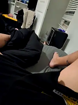 Tom32828 online show from March 4, 2026, 6:32 am