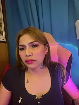 Snapshot of Danaya18 chatting on January 14, 2026, 9:02 am Danaya18 online show from January 14, 2026, 9:02 am