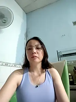 Famrita online show from March 10, 2026, 1:37 pm