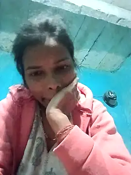 priyasharma899 online show from January 17, 2026, 6:22 pm