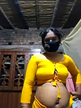 Hot Sweeti online show from March 31, 2026, 10:23 pm