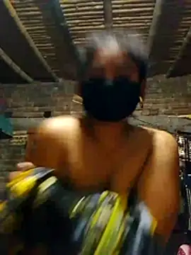 Hot Sweeti online show from March 21, 2026, 9:58 am