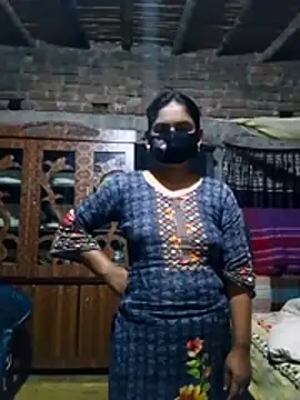 Hot Sweeti online show from February 26, 2026, 1:44 pm