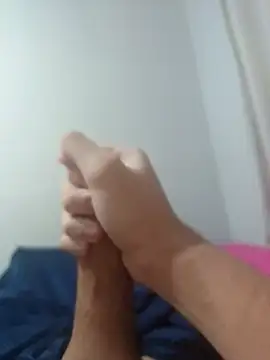 Snapshot of Felipe_20cm chatting on February 24, 2026, 8:04 am Felipe 20cm online show from February 24, 2026, 8:04 am