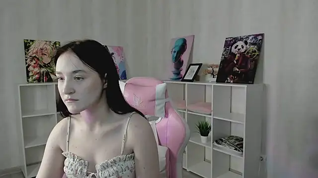 LexiVale online show from February 11, 2026, 8:58 am