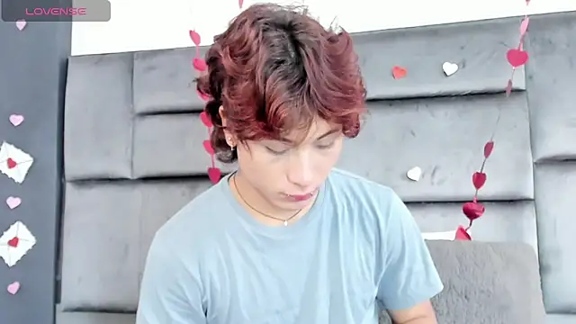 Snapshot of Liam_Grant chatting on February 12, 2026, 7:13 pm Liam Grant online show from February 12, 2026, 7:13 pm