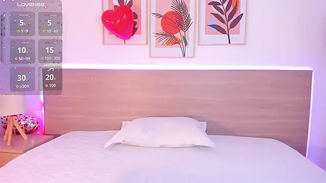  Caamilaa  online show from February 18, 2026, 5:42 pm