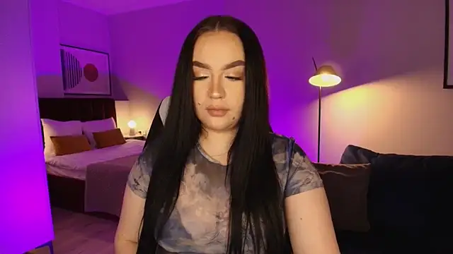 Snapshot of tinafox_ chatting on February 15, 2026, 8:13 am tinafox online show from February 15, 2026, 8:13 am