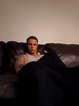 Snapshot of ThickaThuckDick07 chatting on April 24, 2026, 12:18 pm ThickaThuckDick07 online show from April 24, 2026, 12:18 pm