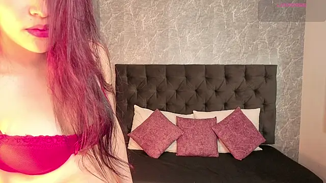 amber  moon1 online show from February 4, 2026, 7:31 pm