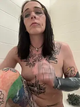 KylaRaven online show from March 22, 2026, 1:53 am