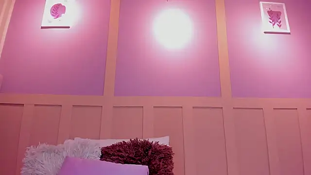 Snapshot of LilithAllenn chatting on February 24, 2026, 3:40 am LilithAllenn online show from February 24, 2026, 3:40 am