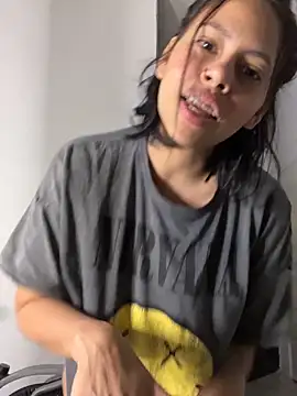 CarolinaRaven online show from April 21, 2026, 5:14 am