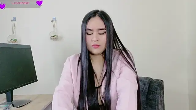 Valen Sm online show from February 19, 2026, 9:01 pm