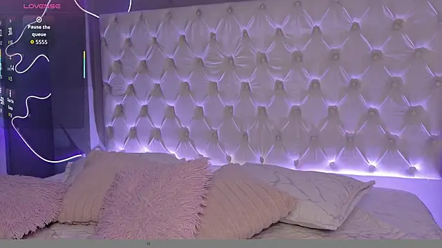 giselle rossii online show from February 10, 2026, 4:11 am