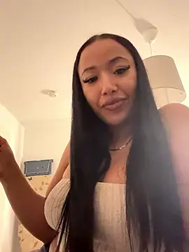 Snapshot of KianaSoraya chatting on January 15, 2026, 8:56 pm KianaSoraya online show from January 15, 2026, 8:56 pm