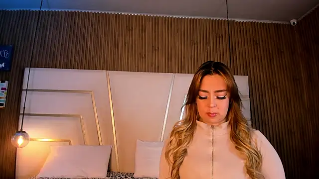 Xara Shadow online show from March 19, 2026, 10:54 pm