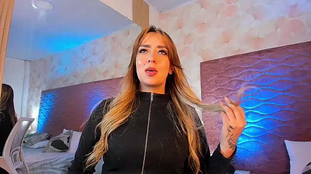 Snapshot of Xara_Shadow chatting on February 7, 2026, 9:34 pm Xara Shadow online show from February 7, 2026, 9:34 pm