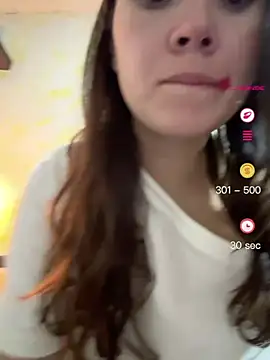 Snapshot of Raven__5 chatting on June 15, 2026, 4:12 am Raven 5 online show from June 15, 2026, 4:12 am