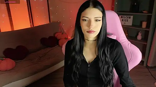 Kelly  Bunny online show from March 30, 2026, 10:06 am