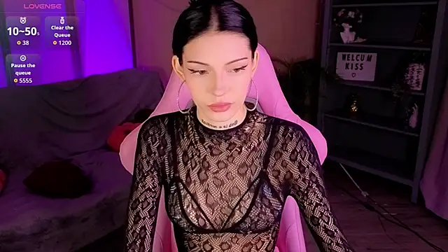 Snapshot of Kelly__Bunny chatting on June 3, 2026, 1:01 pm Kelly Bunny online show from June 3, 2026, 1:01 pm