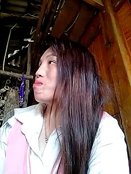 Gummiesu online show from April 5, 2026, 9:27 am