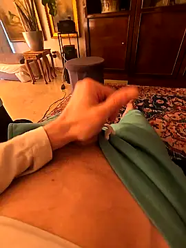 BlnAktivGay online show from April 4, 2026, 3:29 pm