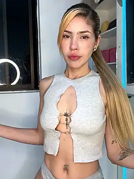 oficialkendra online show from January 18, 2026, 4:16 am