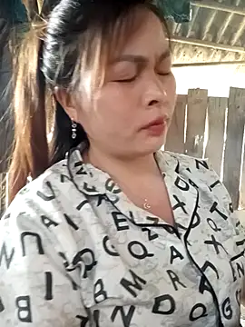 Bling sexy online show from February 6, 2026, 3:02 am