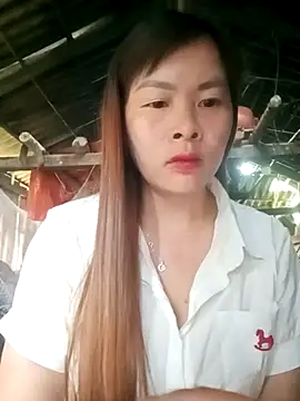 Bling sexy online show from April 12, 2026, 11:41 pm