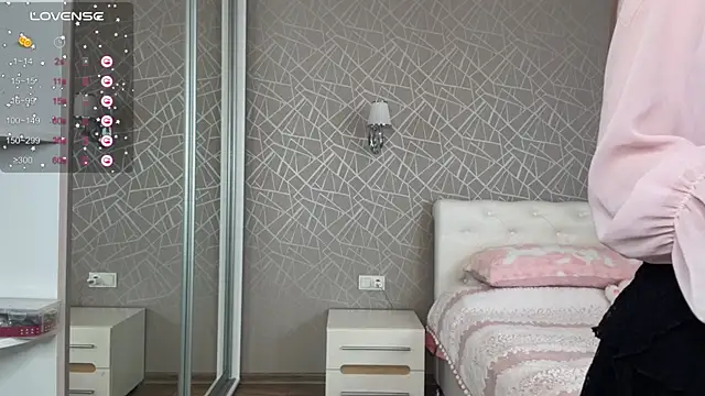 Liory online show from April 2, 2026, 8:21 am