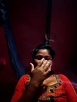 Snapshot of Jyoti_rathor chatting on August 4, 2026, 1:43 am Jyoti rathor online show from August 4, 2026, 1:43 am