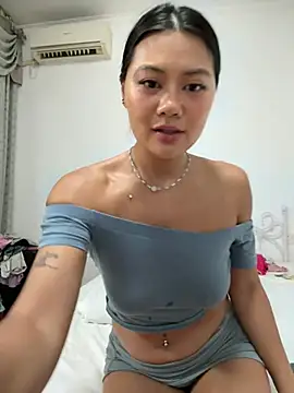 ruanruan05 online show from June 26, 2026, 12:22 pm
