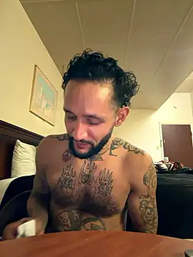 Snapshot of CcincoVilla chatting on January 16, 2026, 3:43 am CcincoVilla online show from January 16, 2026, 3:43 am