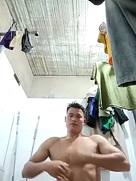 Maycute18 online show from April 6, 2026, 1:56 pm