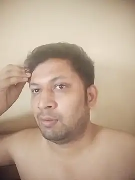 Snapshot of Pravin9562 chatting on February 15, 2026, 6:03 am Pravin9562 online show from February 15, 2026, 6:03 am