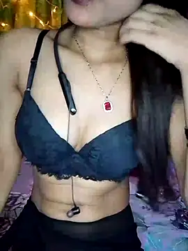 Snapshot of Maliha_Chowdhury chatting on May 3, 2026, 1:33 am Maliha Chowdhury online show from May 3, 2026, 1:33 am