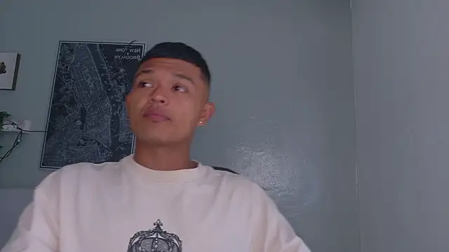 AndrewKenoxx  online show from February 14, 2026, 7:36 pm