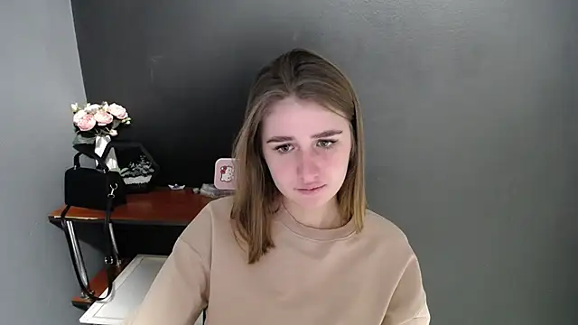 Sunny siren online show from February 24, 2026, 1:34 pm