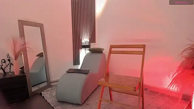 Snapshot of fransheskarossi chatting on January 19, 2026, 12:09 pm fransheskarossi online show from January 19, 2026, 12:09 pm