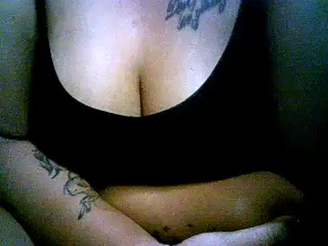 Snapshot of queen_lovely69 chatting on January 15, 2026, 4:10 pm queen lovely69 online show from January 15, 2026, 4:10 pm