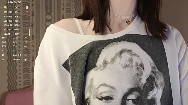 CarmaOlen online show from April 7, 2026, 7:15 pm