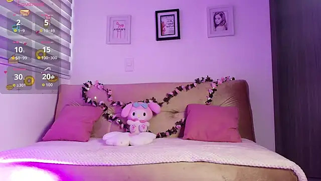 Snapshot of Blush_Marie chatting on February 2, 2026, 9:58 pm Blush Marie online show from February 2, 2026, 9:58 pm