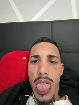 piccolo2002 online show from March 23, 2026, 8:25 am