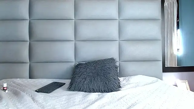 miss-liz- online show from April 1, 2026, 1:41 pm