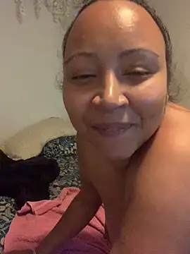 littlethroatgoat online show from April 10, 2026, 3:46 am