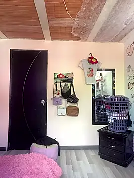 jazmin22Ra online show from January 18, 2026, 3:26 pm