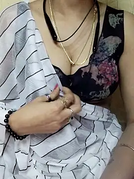 Snapshot of annugirl chatting on March 3, 2026, 8:21 am annugirl online show from March 3, 2026, 8:21 am