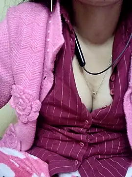 Snapshot of annugirl chatting on January 19, 2026, 10:19 am annugirl online show from January 19, 2026, 10:19 am