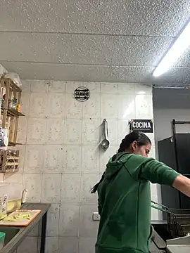 ketty Riley online show from February 9, 2026, 9:02 pm